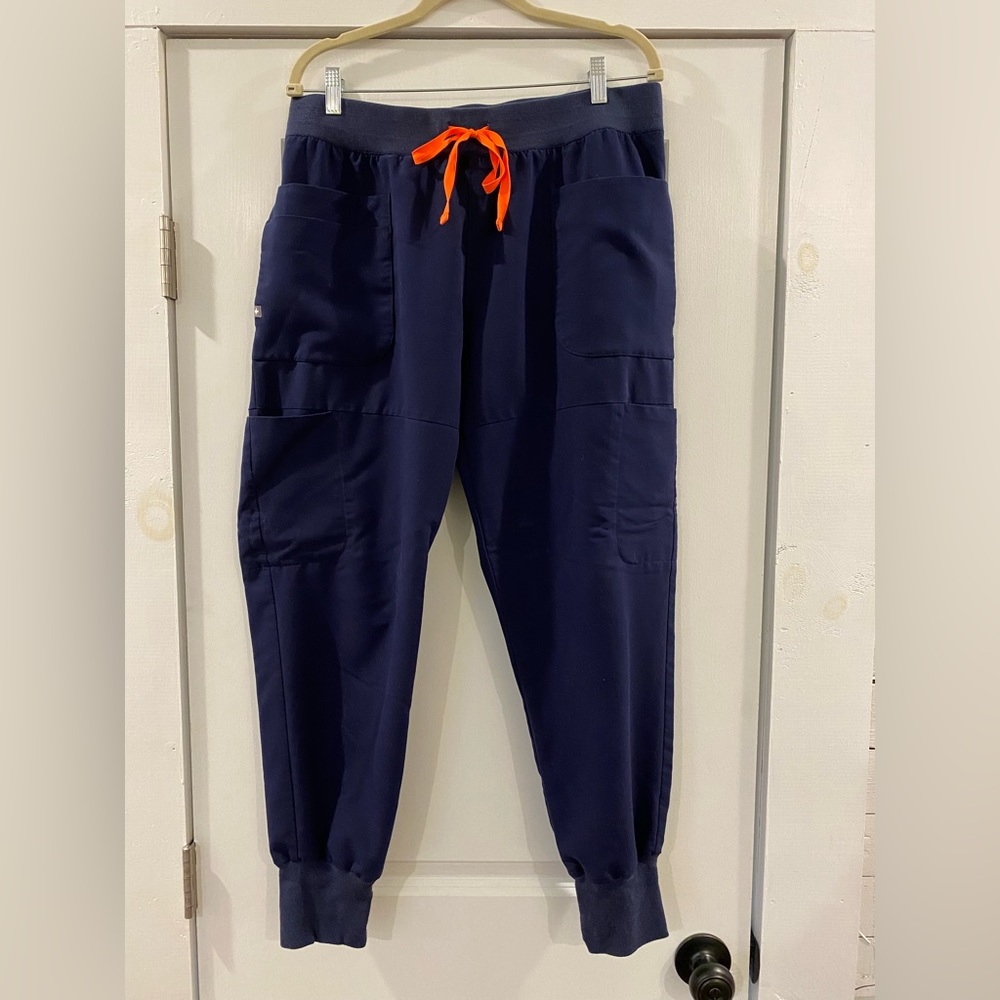 Figs Scrub Set in Navy (limited edition pants)